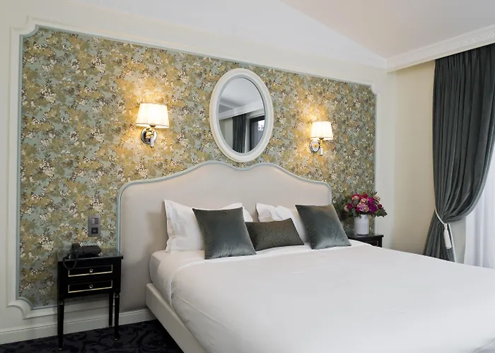 Hôtel Saint-Pétersbourg Opéra&Spa